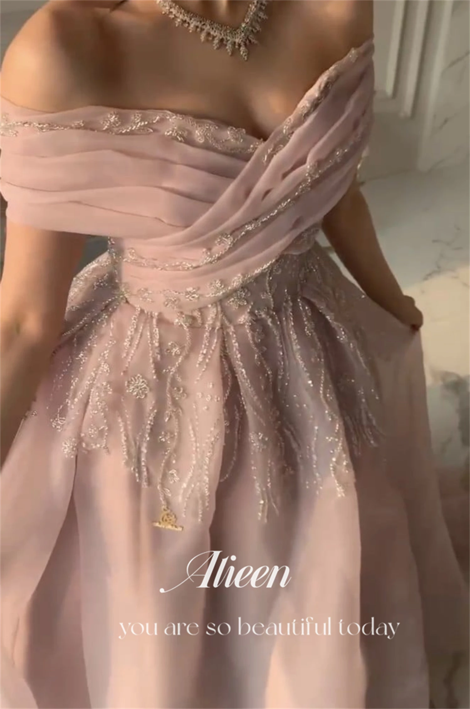 Aileen Lace Decoration Pink Line A Luxury Evening Dresses 2024 Gala Woman Special Occasion Female Dress Long Luxurious Elegant
Aileen Lace Decoration Pink Line A Luxury Evening Dresses 2024 Gala Woman Special Occasion Female Dress Long Luxurious Elegant