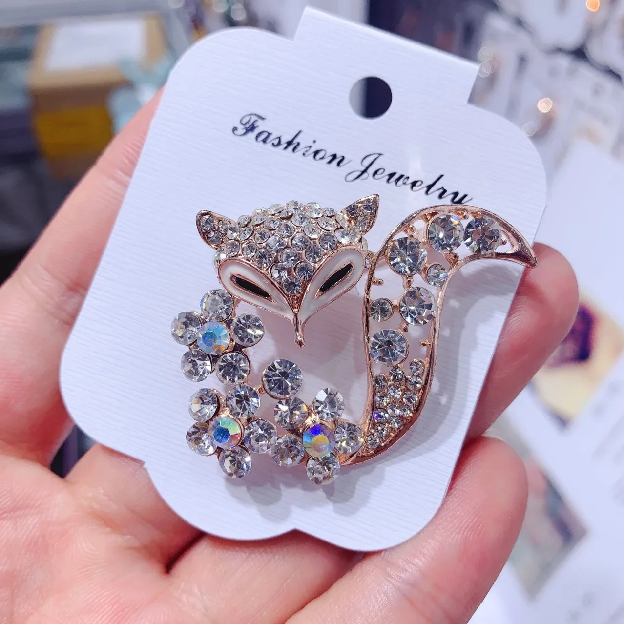 

Ladies Brooch Women's Simple Fashion Fox Corsage Sweater Coat Accessories Brooch For Women Animal Party Wedding Brooches Pins