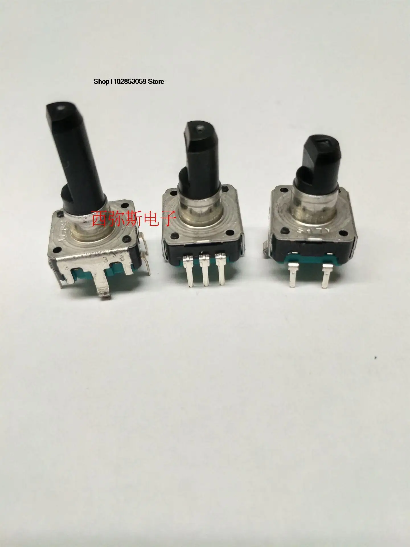 5PCS EC12 with switch encoder encoder, encoder switch, original car audio rotation
5PCS EC12 with switch encoder encoder, encoder switch, original car audio rotation