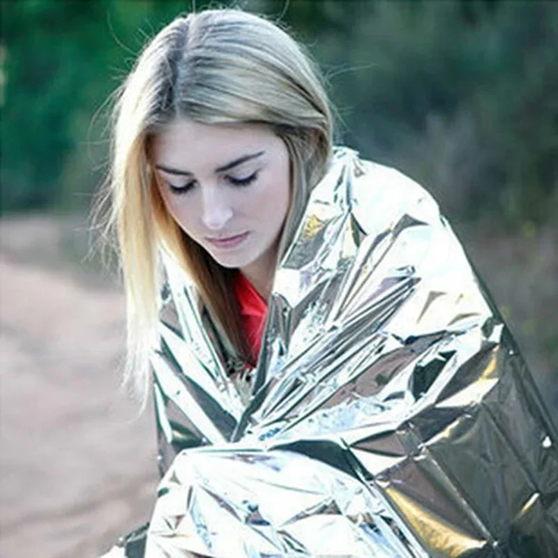 Outdoor Emergency Survival Blanket Emergency Insulation Blanket Reflective and Cold Resistant Multifunctional Lifesaving Blanket
Outdoor Emergency Survival Blanket Emergency Insulation Blanket Reflective and Cold Resistant Multifunctional Lifesaving Blanket