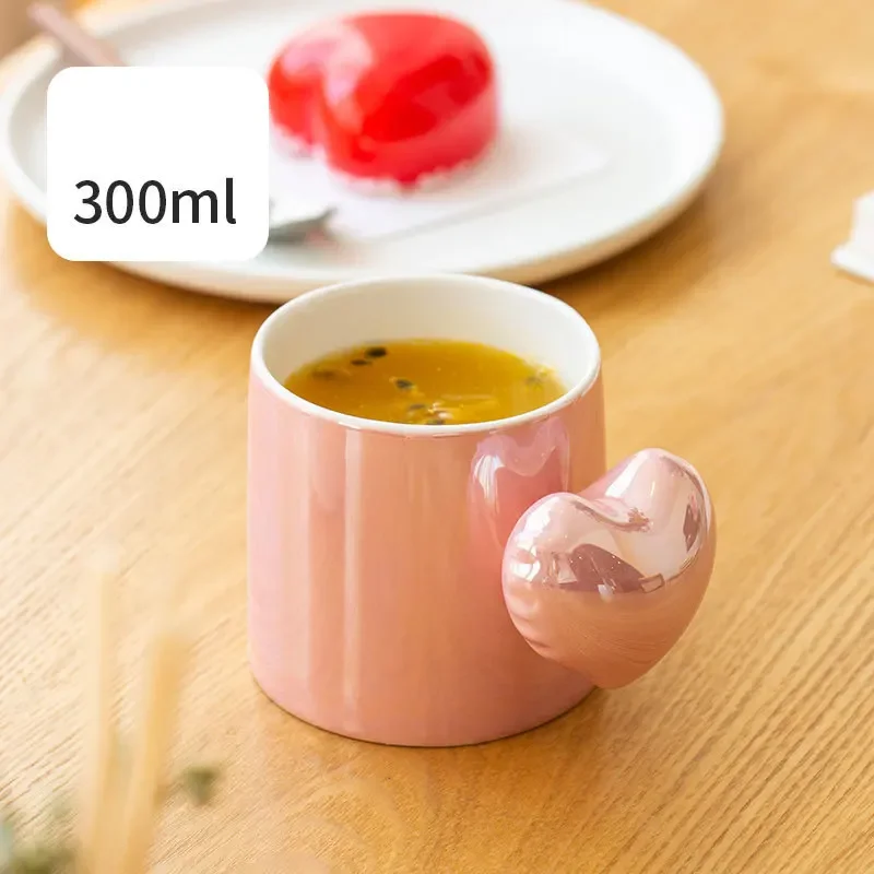 

Креативная керамическая кружка с ручкой в виде сердца, жемчужная, розовая, синяя кофейная чашка, милые и разные чашки, кофейная чашка, персонализированные подарки, кружки