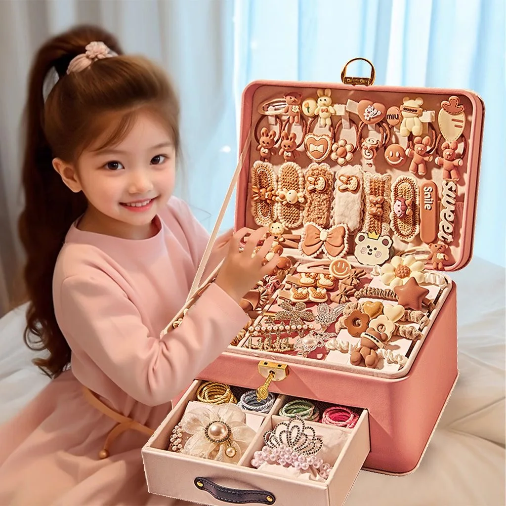 High end children's jewelry box, girl's hair accessories gift box, girl's princess hair clip, headwear, leather band box, June 1
High end children's jewelry box, girl's hair accessories gift box, girl's princess hair clip, headwear, leather band box, June 1