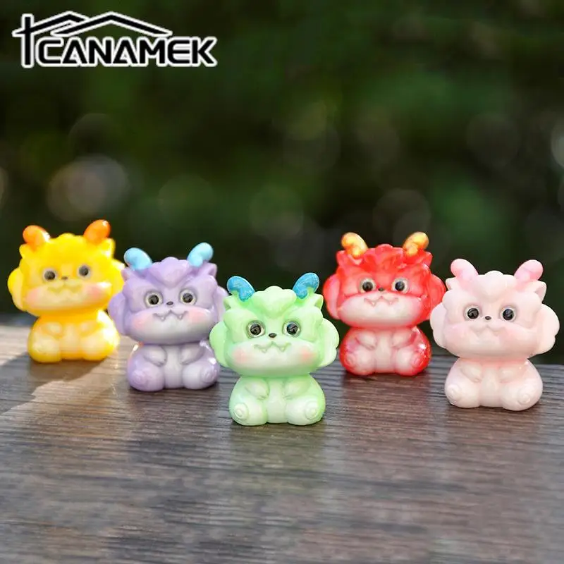 Lovely Cute Cartoon Dragon Micro Landscape Resin Dragon Micro Landschaft Pot Culture Tools Garden Decorations Miniatures
Lovely Cute Cartoon Dragon Micro Landscape Resin Dragon Micro Landschaft Pot Culture Tools Garden Decorations Miniatures