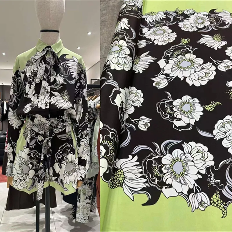 

V-family Brand Positioning Printed Double Crepe Mulberry Silk Fabric Summer High-end Shirt Dress Designer Fabric Satin By Meter