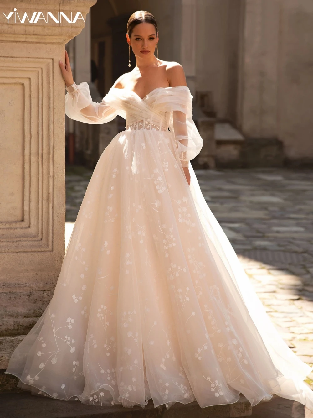 Женское свадебное платье с открытыми плечами, классическое винтажное длинное платье невесты с кружевной аппликацией, а-силуэт, 2024 
Женское свадебное платье с открытыми плечами, классическое винтажное длинное платье невесты с кружевной аппликацией, а-силуэт, 2024