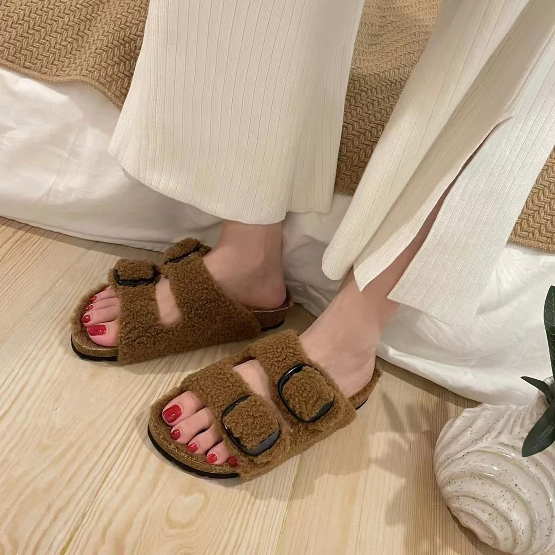 2023 South Korea's New Spring Belt Buckle Lamb Wool Slippers Fashion With Socks Wearing Thick Soled Casual Outdoor Women's Shoes
2023 South Korea's New Spring Belt Buckle Lamb Wool Slippers Fashion With Socks Wearing Thick Soled Casual Outdoor Women's Shoes