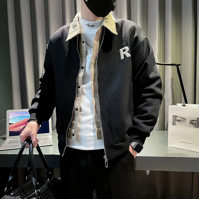 2023 Spring Fake Two Pieces Bomber Jacket Men Business Casual Coats Plaid Lapel Social Streetwear Windbreaker Men Clothing
2023 Spring Fake Two Pieces Bomber Jacket Men Business Casual Coats Plaid Lapel Social Streetwear Windbreaker Men Clothing