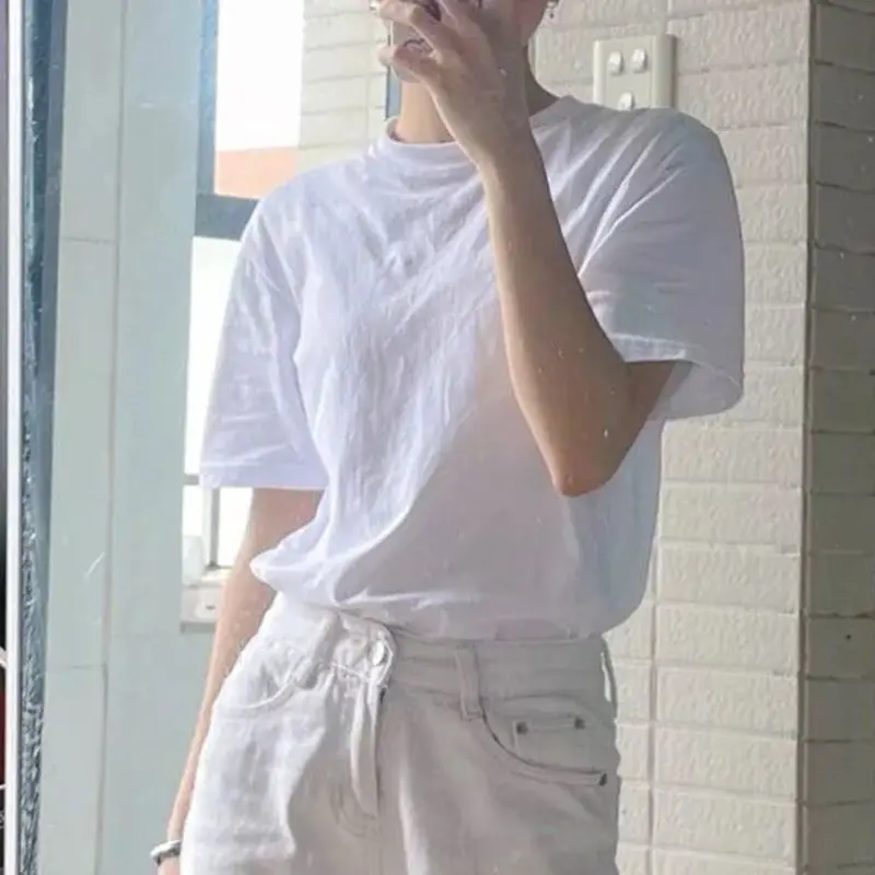 Summer New Solid Color Korean Version Pure Cotton Short Sleeved White T-shirt Women Loose and Slimming Versatile Round Neck Top
Summer New Solid Color Korean Version Pure Cotton Short Sleeved White T-shirt Women Loose and Slimming Versatile Round Neck Top
