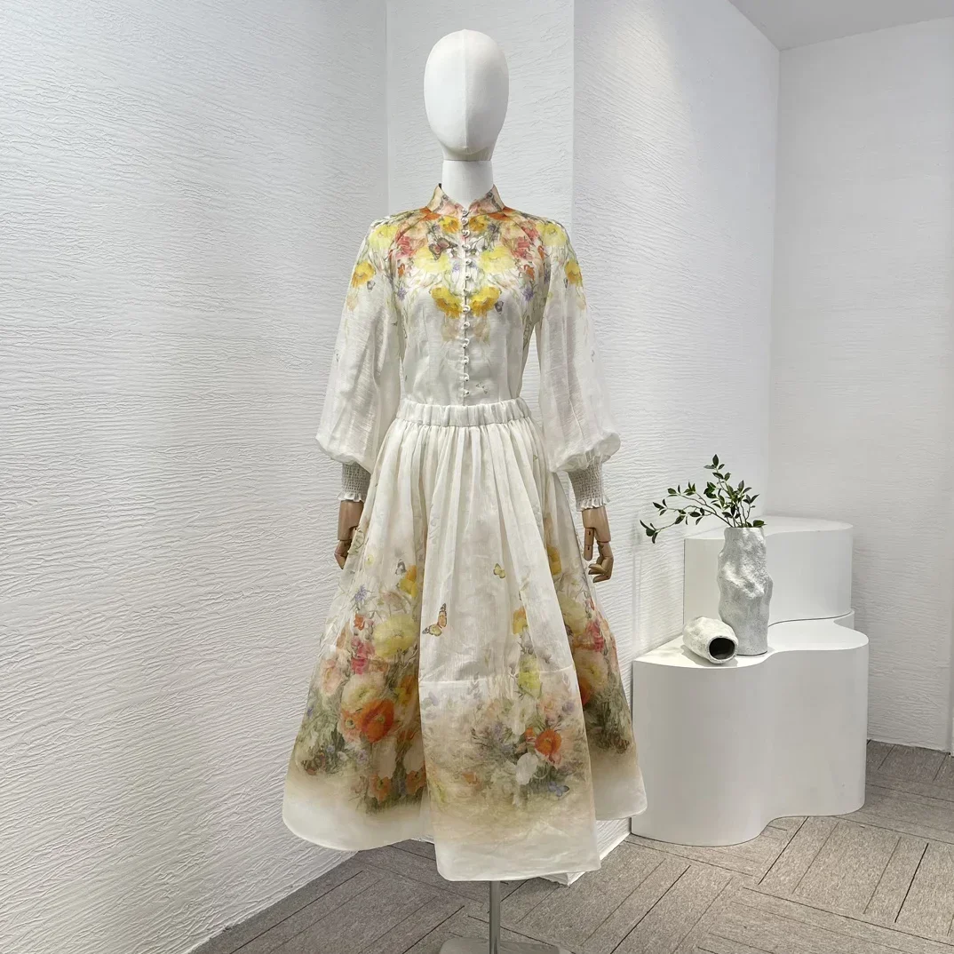 Женский комплект из блузки и юбки, блузка с длинным рукавом и цветочным принтом бабочек бежевого и красного цветов из натуральной ткани, 2024
Женский комплект из блузки и юбки, блузка с длинным рукавом и цветочным принтом бабочек бежевого и красного цветов из натуральной ткани, 2024