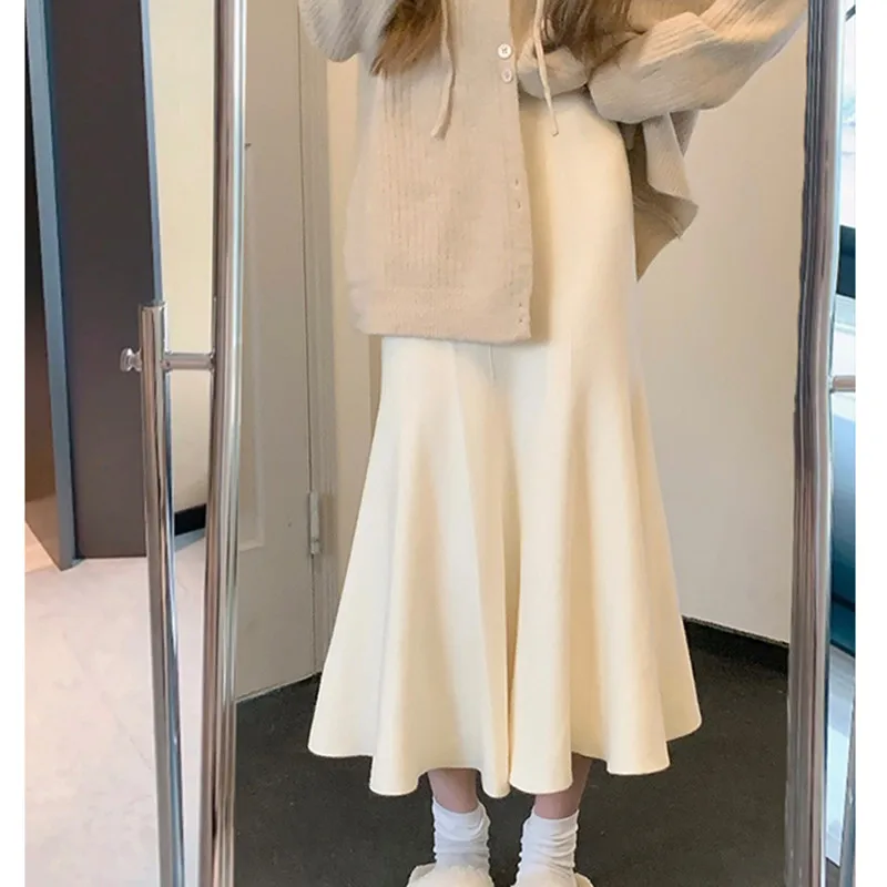 Autumn Spring 2023 New Women's Elegant Sheath Midi Skirts High Waist Solid Chic Wrap Skirt New Skirt Knitted Mermaid T315
Autumn Spring 2023 New Women's Elegant Sheath Midi Skirts High Waist Solid Chic Wrap Skirt New Skirt Knitted Mermaid T315