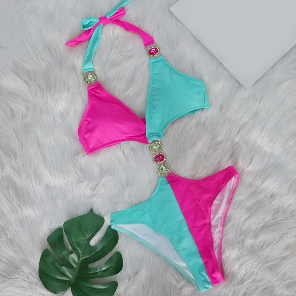 V-shaped Swimsuit Slim-fitting One-piece Swimsuit Rhinestone Halter Monokini High Waist Swimsuit Sexy Color Block One-piece
V-shaped Swimsuit Slim-fitting One-piece Swimsuit Rhinestone Halter Monokini High Waist Swimsuit Sexy Color Block One-piece