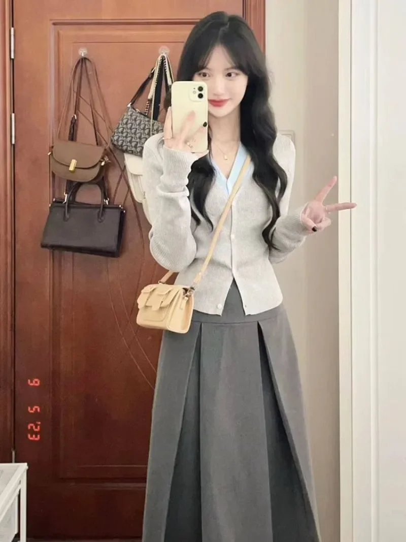 Korean Two Piece Set Fashion Female Thin Knitted Grey Cardigan Half Dress Student Premium Sweet Early Autumn Winter Top Skirts
Korean Two Piece Set Fashion Female Thin Knitted Grey Cardigan Half Dress Student Premium Sweet Early Autumn Winter Top Skirts