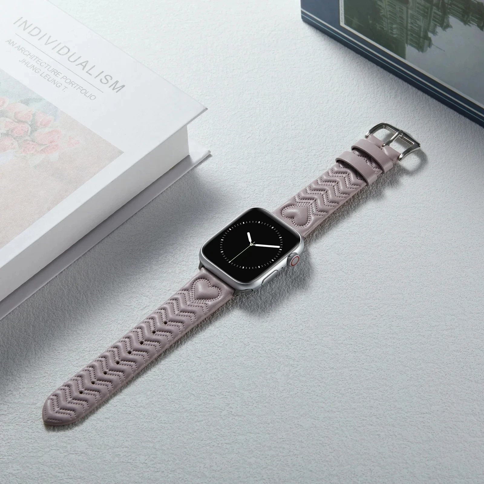 Высококачественный кожаный ремешок для Apple watch, ремешок в виде сердца для iwatch 9 Ultra38 40 41 42 44 45 49 мм, женский модный ремешок на запястье
Высококачественный кожаный ремешок для Apple watch, ремешок в виде сердца для iwatch 9 Ultra38 40 41 42 44 45 49 мм, женский модный ремешок на запястье
