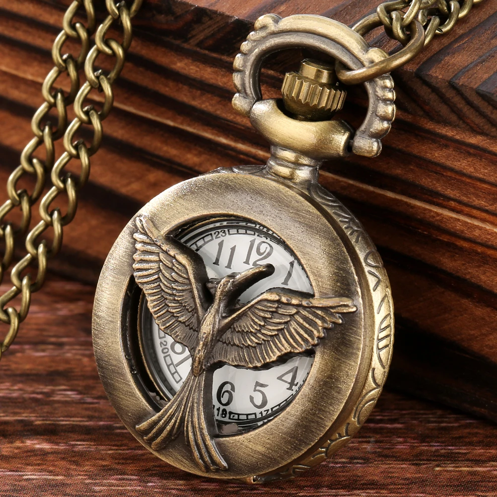 

Hollow Spread Wings Bird Bronze Necklace Little Watch Kids Men Women Vintage Steampunk Pendant Pocket Timepiece Gift Tiny Clock