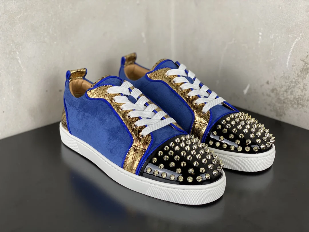 Luxury Designer Rivets Casual Shoes Flat Low Top Sneakers For Women Men Lovers Party Trainers
Luxury Designer Rivets Casual Shoes Flat Low Top Sneakers For Women Men Lovers Party Trainers