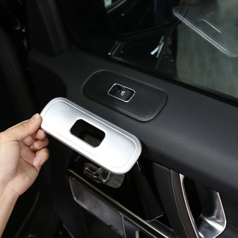 ABS Silver/carbon fiber Car Window Lift Button Frame Trim Cover sticker For Mercedes Benz G class W463 2019-2022 Car Accessories
ABS Silver/carbon fiber Car Window Lift Button Frame Trim Cover sticker For Mercedes Benz G class W463 2019-2022 Car Accessories
