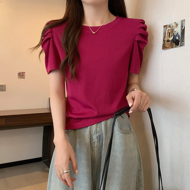 Oversized Women's Pullover 2023 New Summer Short-Sleeved Knitted Bottoming Sweater Korean Version O Neck Loose Knitwear Top
Oversized Women's Pullover 2023 New Summer Short-Sleeved Knitted Bottoming Sweater Korean Version O Neck Loose Knitwear Top