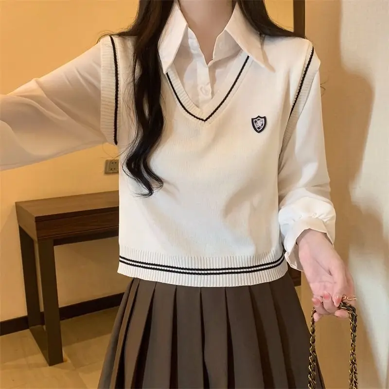 Women's Spring Autumn New Fashion Elegant Polo Collar Splice Casual Versatile Long Sleeve Loose Fake Two Piece Vest Shirt Tops
Women's Spring Autumn New Fashion Elegant Polo Collar Splice Casual Versatile Long Sleeve Loose Fake Two Piece Vest Shirt Tops