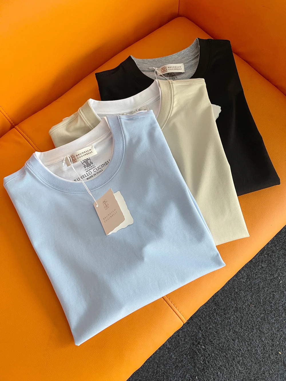 BILLIONAIRE OECHSLI T-Shirt men cotton 2024 summer new thin comfort Solid color quality big size S-3XL Short sleeve
BILLIONAIRE OECHSLI T-Shirt men cotton 2024 summer new thin comfort Solid color quality big size S-3XL Short sleeve