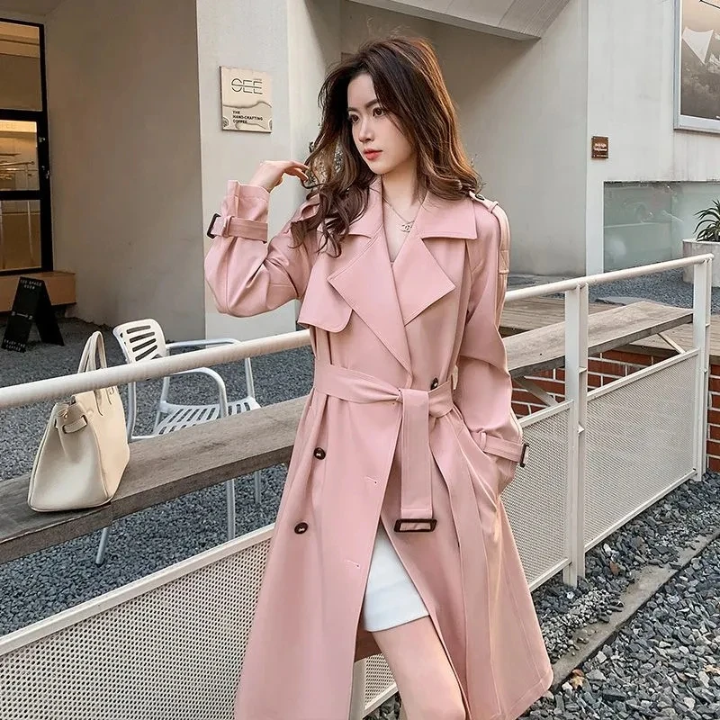 2023 New Women Trench Coat Lapel Double-breasted Lace-up Pink Long Windbreaker Korean Fashion Casual Oversize Jacket Streetwear
2023 New Women Trench Coat Lapel Double-breasted Lace-up Pink Long Windbreaker Korean Fashion Casual Oversize Jacket Streetwear