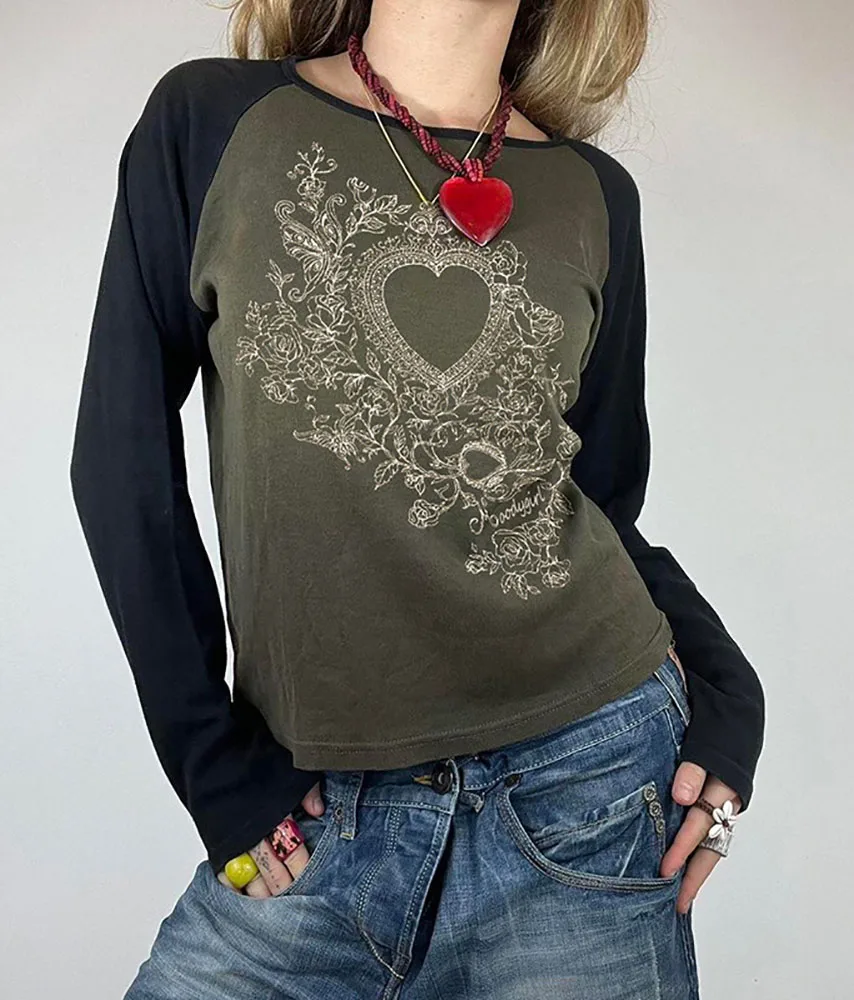 3D Patterns Women Long Sleeve Shirts Round Neck Loose Pullover Tops Retro Heart-shaped Printing Contrast Color Tunic Tops
3D Patterns Women Long Sleeve Shirts Round Neck Loose Pullover Tops Retro Heart-shaped Printing Contrast Color Tunic Tops
