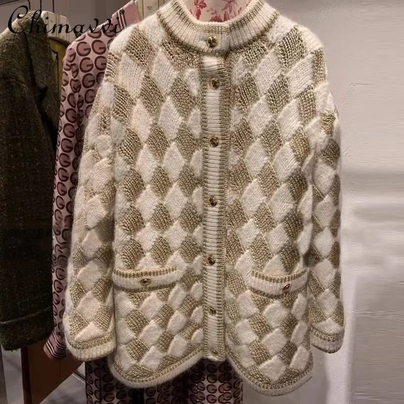 Autumn and Winter New Fashion Long Sleeve Sweater Coat Retro Plaid Bright Silk Loose Mid-length Knitted Cardigan All-match 
Autumn and Winter New Fashion Long Sleeve Sweater Coat Retro Plaid Bright Silk Loose Mid-length Knitted Cardigan All-match