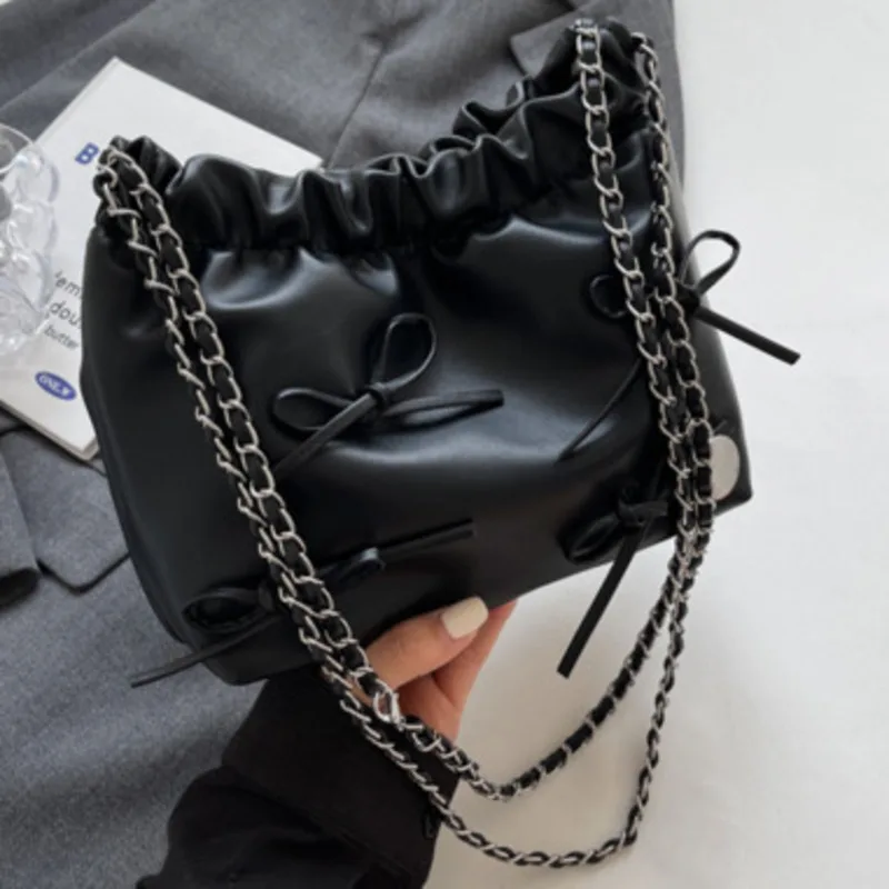 Bag Pleated Shoulder Crossbody Design Handbag For Woman New Versatile Simple Bucket Fashion Casual High-Quality Messenger Luxury
Bag Pleated Shoulder Crossbody Design Handbag For Woman New Versatile Simple Bucket Fashion Casual High-Quality Messenger Luxury