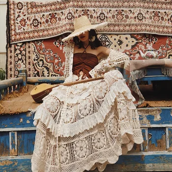 Vista deslumbrante: Saia Longa de Malha Plissada TIYIHAILEY para Mulheres 12 Free Shipping 2023 New Fashion Long Maxi Bohemain Cotton Knitting Hollow Out Women Beige Lace Patchwork Skirts