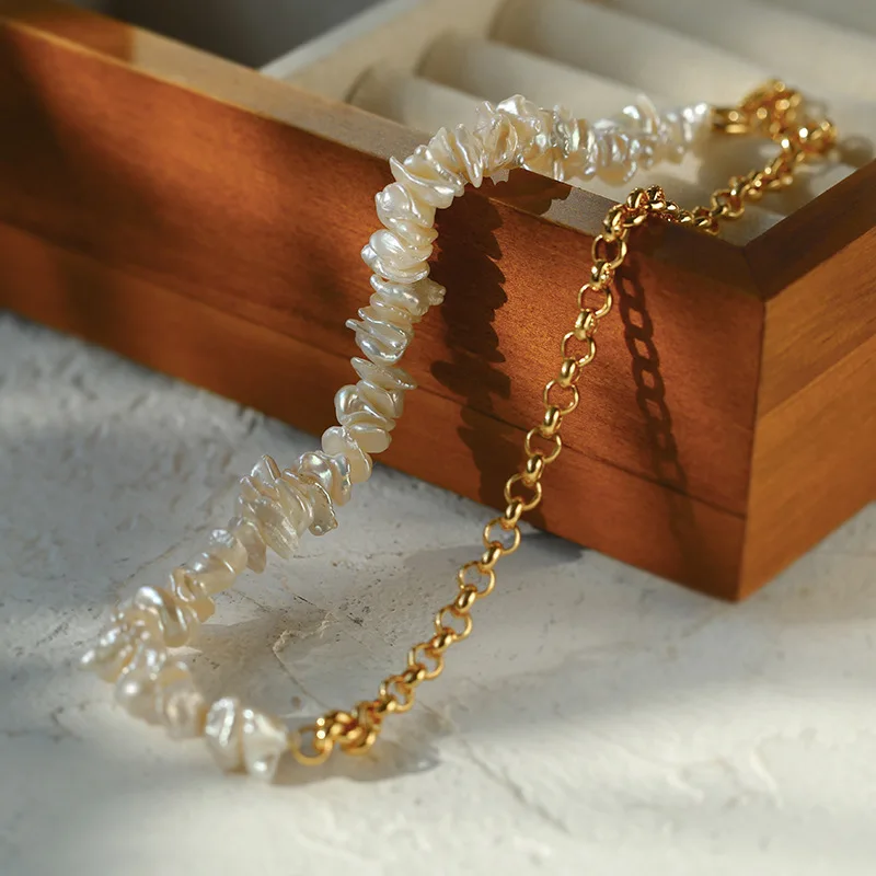 Brass With 18k Gold Half Chain Half Baroque Pearl Necklace Women Jewelry Punk Designer Runway Rare Gown Boho Japan Korean
Brass With 18k Gold Half Chain Half Baroque Pearl Necklace Women Jewelry Punk Designer Runway Rare Gown Boho Japan Korean
