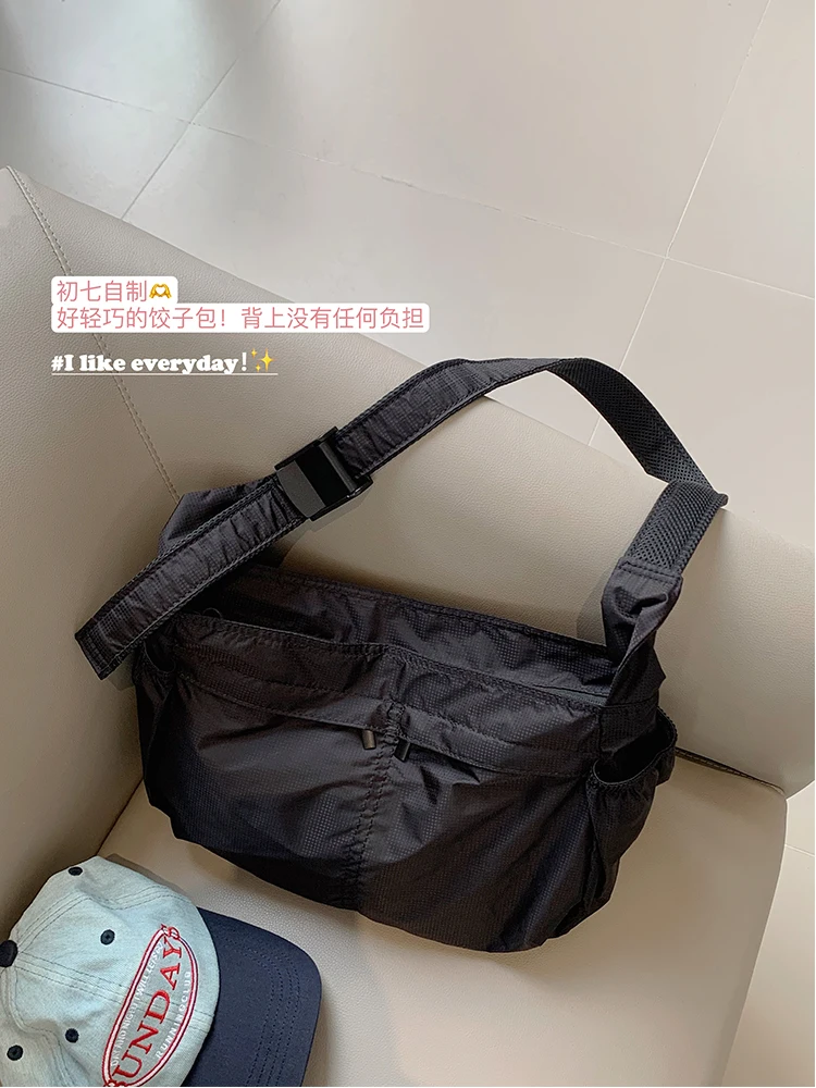 

Causal Workwear Black Nylon Men Shoulders Bag Urban Street Style Commuter Crossbody Messenger Bag Vintage Men Travel School Bag