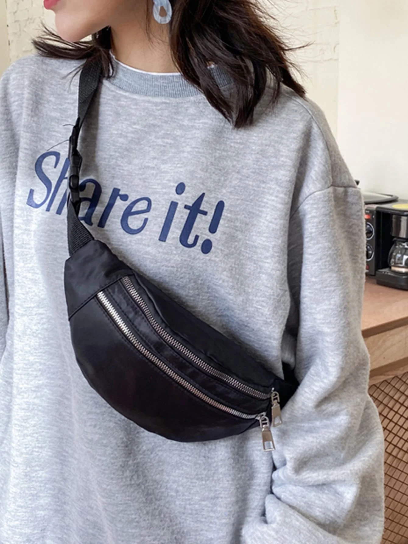 Поясная сумка Fanny Pack для женщин, водонепроницаемая поясная сумка с регулируемым ремешком для путешествий, спорта, бега
Поясная сумка Fanny Pack для женщин, водонепроницаемая поясная сумка с регулируемым ремешком для путешествий, спорта, бега