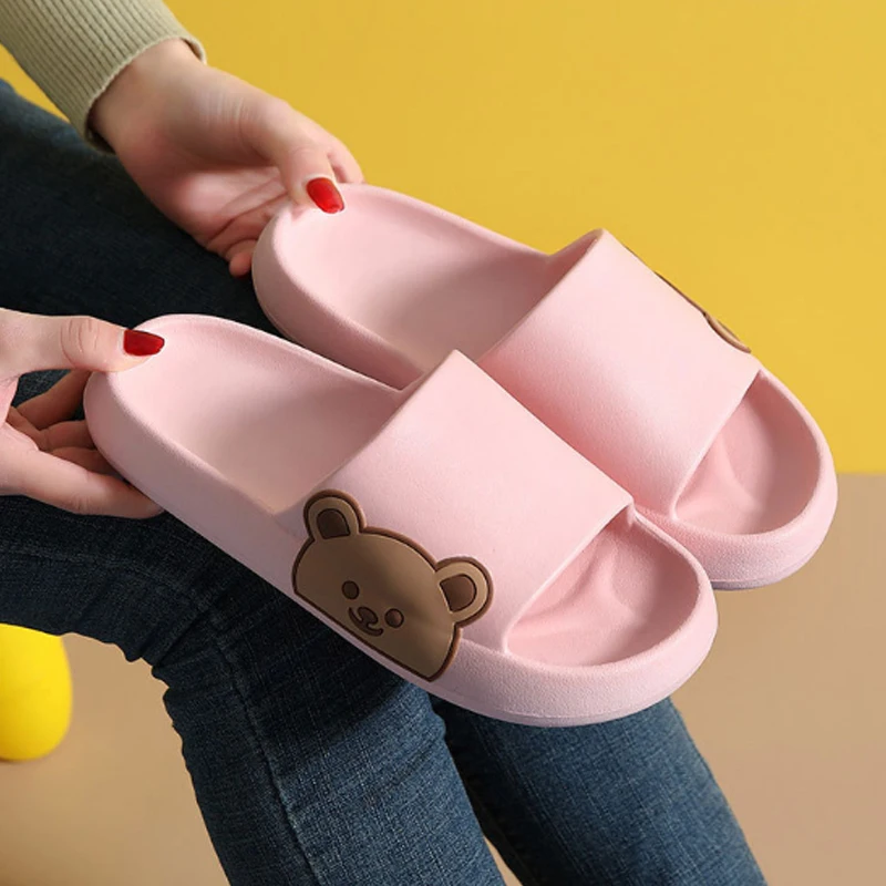Bear Slippers New Summer Women's Flip Flops Cute Cartoon Cloud Shoes For Women Indoor Outdoor Wear Soft Thick Beach Men Sandals
Bear Slippers New Summer Women's Flip Flops Cute Cartoon Cloud Shoes For Women Indoor Outdoor Wear Soft Thick Beach Men Sandals