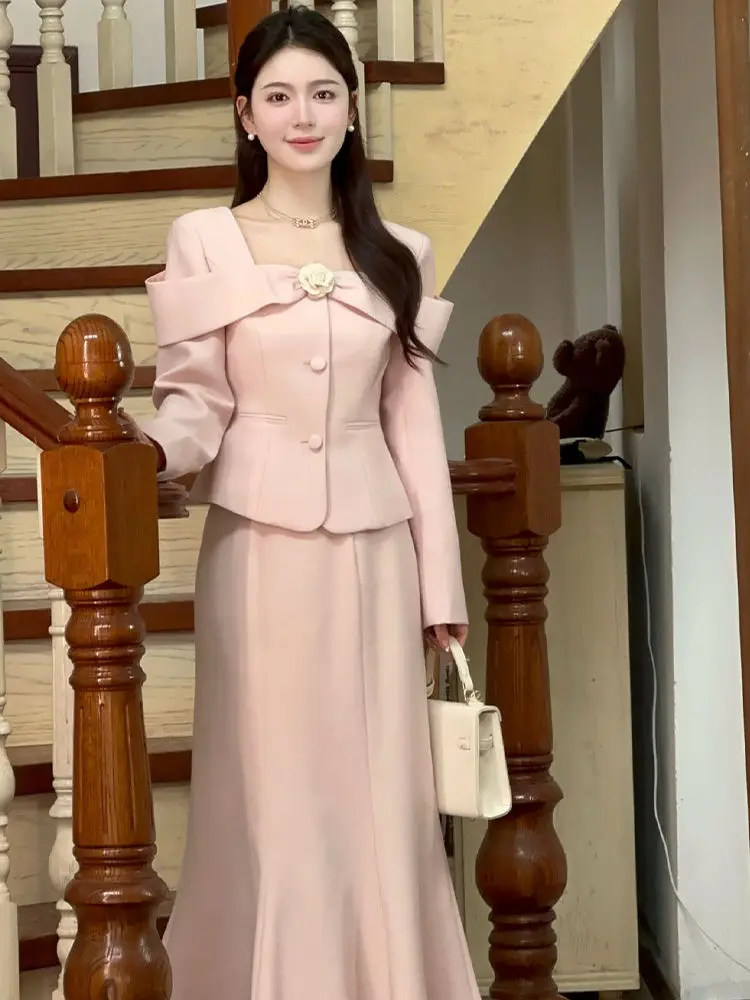 UNXX Spring French Style Pink Top + Mermaid Skirt Set Two-Piece Rich Family Daughter Style Women Female Office Lady Suit Set New
UNXX Spring French Style Pink Top + Mermaid Skirt Set Two-Piece Rich Family Daughter Style Women Female Office Lady Suit Set New