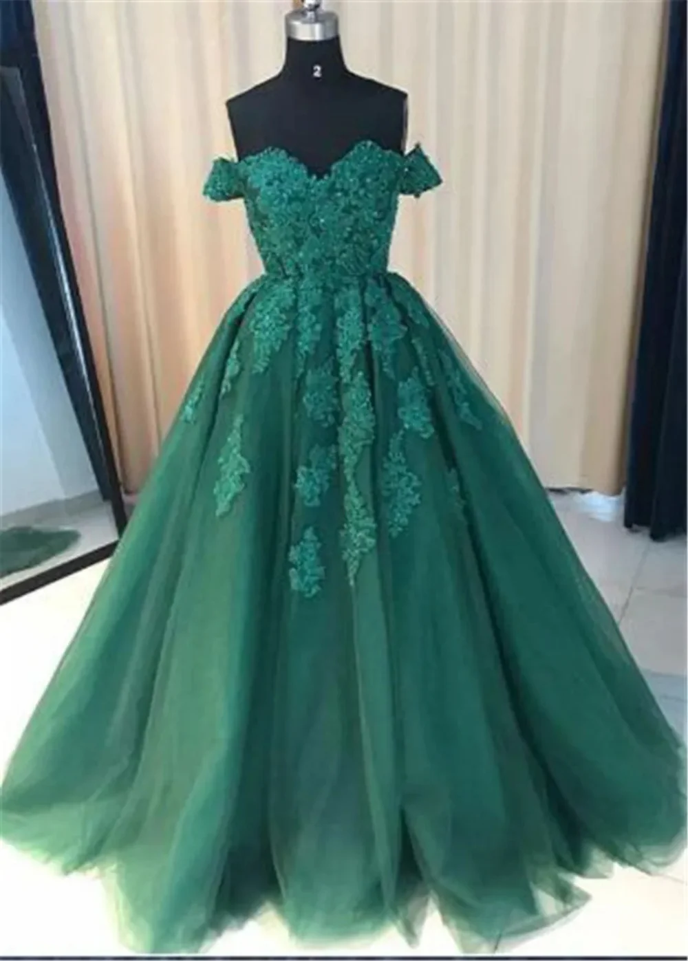 2024 New A-Line Boho Prom Dress Elegant Off Shoulder Dark Green Lace Applique Beach Bridal Formal Evening Dress Bridesmaid dress
2024 New A-Line Boho Prom Dress Elegant Off Shoulder Dark Green Lace Applique Beach Bridal Formal Evening Dress Bridesmaid dress