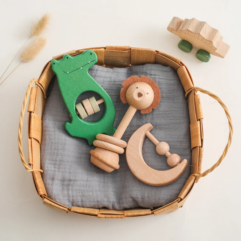 

4pc Baby Wooden Rattle Baby Toys Wooden Car Crochet Rattle Montessori Toys Baby Rattle Toy 0 12 Years teether Gum New Born Toys