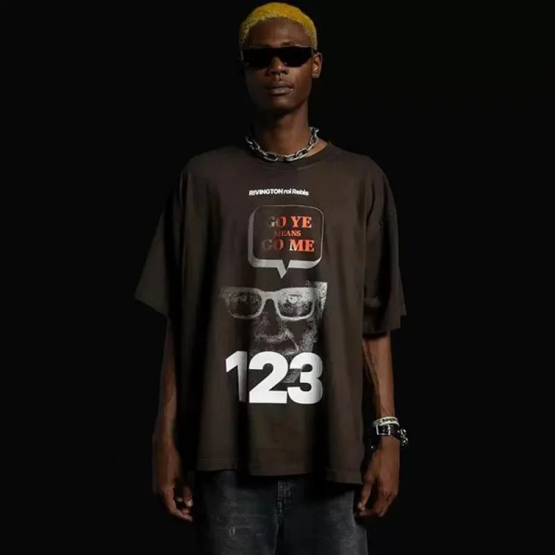 23SS Glasses Letter Printing RRR123 T Shirt Men Women EU Size 100% Cotton RRR123 Top Tees Hip Hop Summer Vintage Clothes
23SS Glasses Letter Printing RRR123 T Shirt Men Women EU Size 100% Cotton RRR123 Top Tees Hip Hop Summer Vintage Clothes
