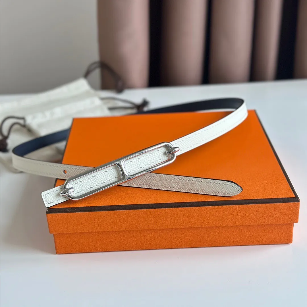 High end luxury high-quality genuine leather girl fashion belt paired with sweaters, dresses, suits, pants, narrow belts
High end luxury high-quality genuine leather girl fashion belt paired with sweaters, dresses, suits, pants, narrow belts
