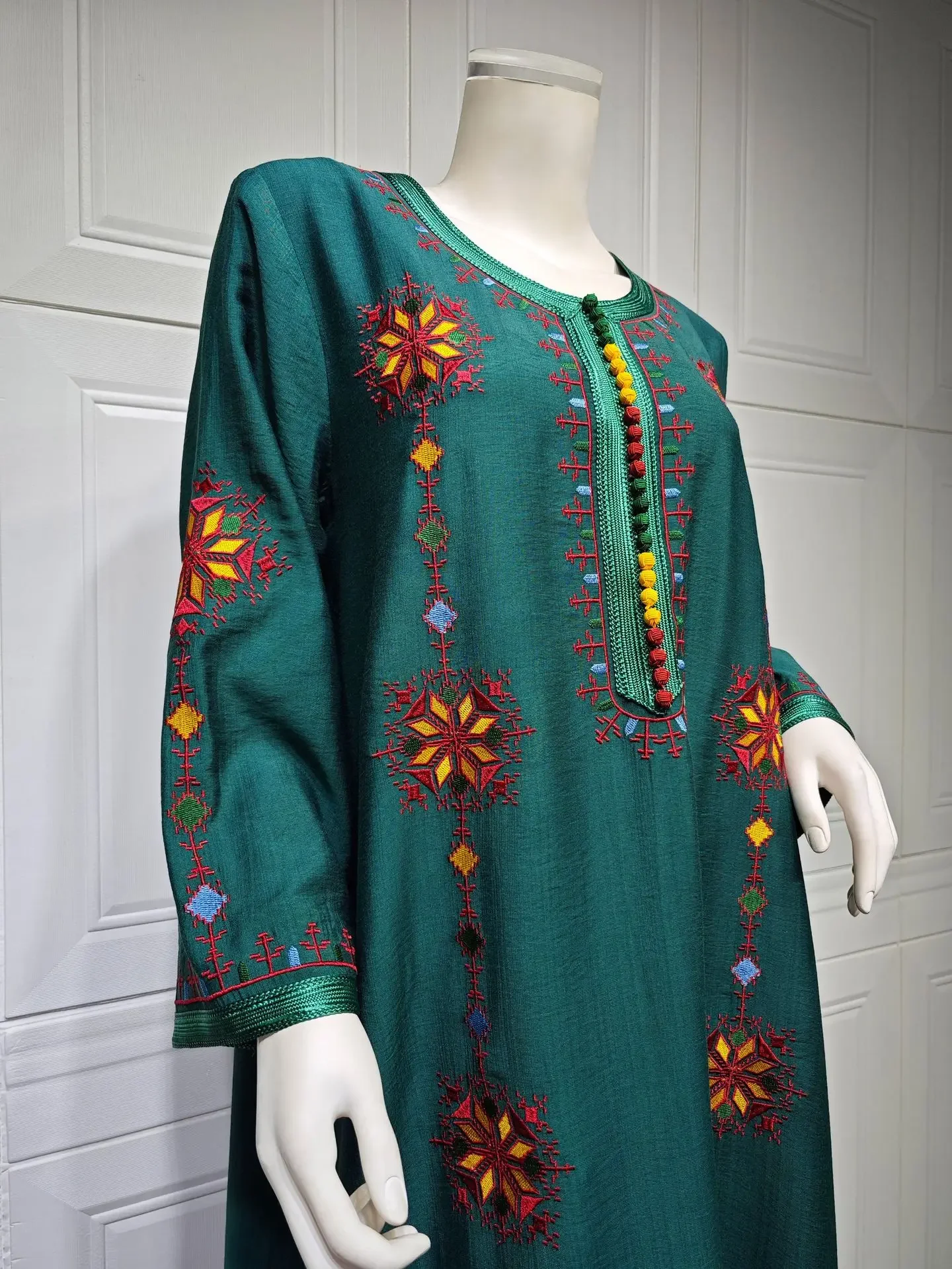 فستان مسلم مطرز أنيق للنساء جلابية عباية رمضان فساتين طويلة عبايات امرأة كيمونو رداء قفطان مغربي فيستدوس فستان مسلم مطرز أنيق للنساء جلابية عباية رمضان فساتين طويلة عبايات امرأة كيمونو رداء قفطان مغربي فيستدوس