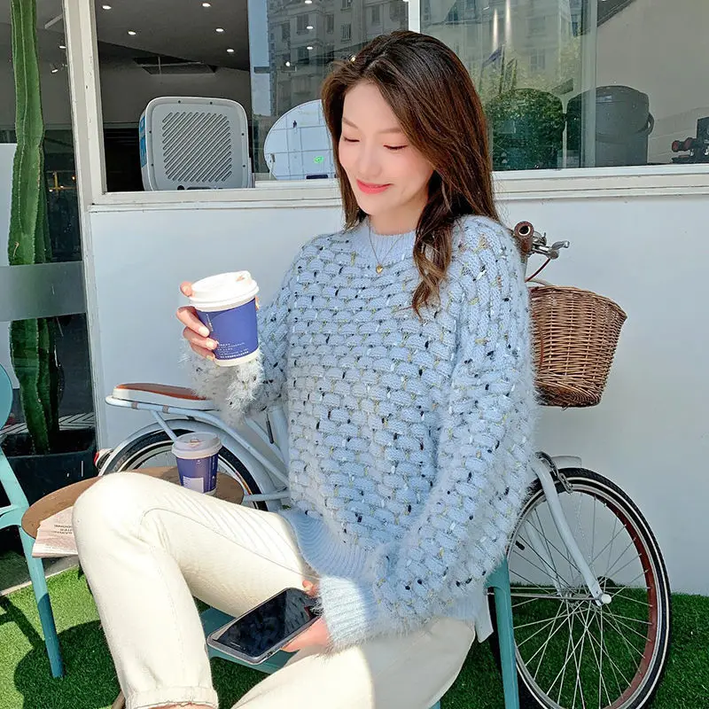The New Women Winter Sweater Clothes Set Autumn and Winter Hedging Long Sleeve Korean Version Keep Warm
The New Women Winter Sweater Clothes Set Autumn and Winter Hedging Long Sleeve Korean Version Keep Warm