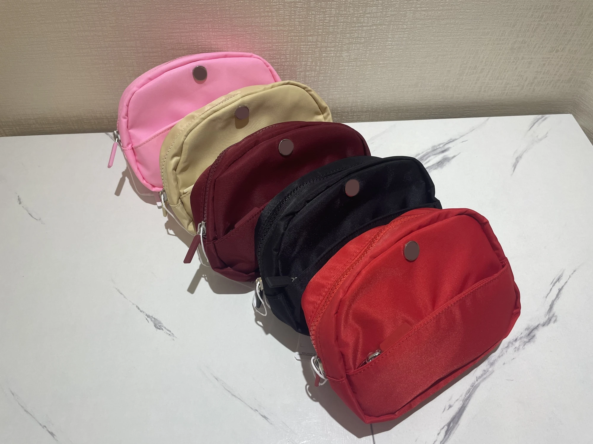 

Lunu Women Go Getter Pouch Mini Bag High Quality Cosmetic Bag Fashion Casual Bags Waterproof Makeup Bags Travel Portable Gym bag