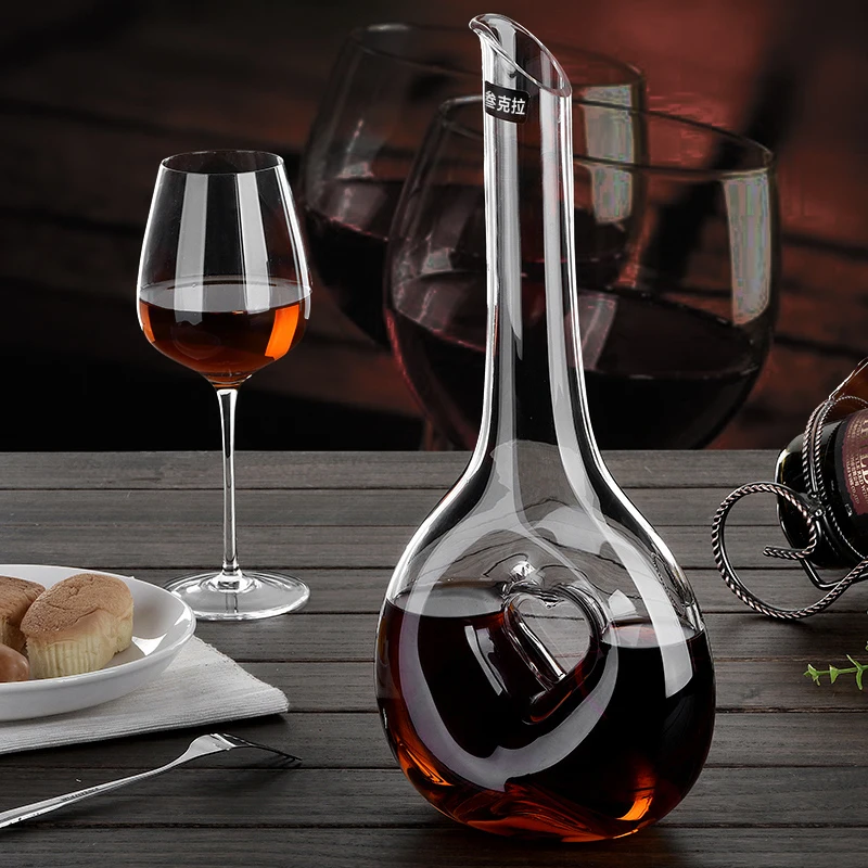 

Heart-shaped Wine Decanter Crystal Wine Aerator Hand Blown Lead-free Crystal Glass Unique Design Wine Gift Accessories