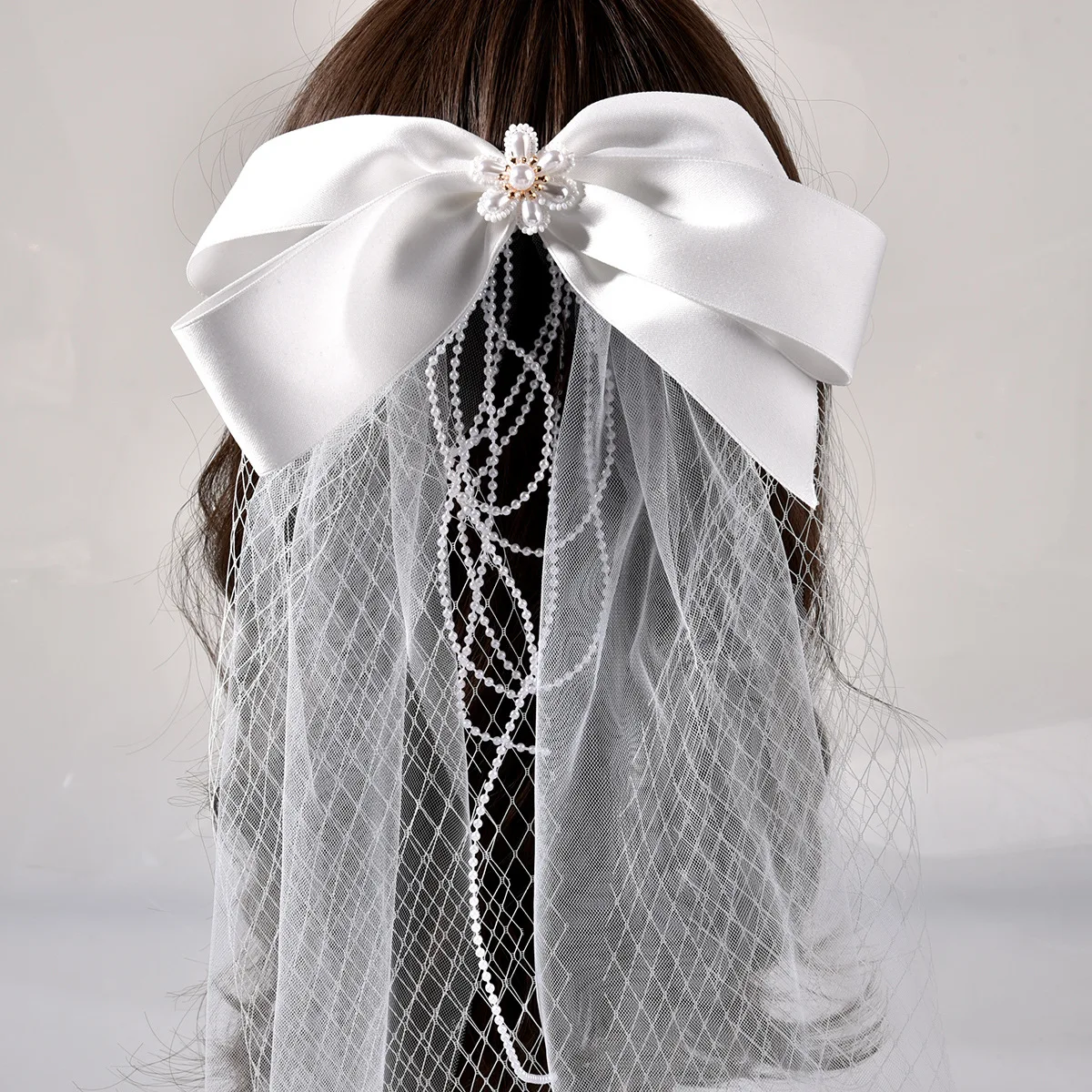 Fashion Big White Bow-Knot Women Barrette Beaded Pearls Bridal Headpiece Wedding Hair Clip Accessories Handmade
Fashion Big White Bow-Knot Women Barrette Beaded Pearls Bridal Headpiece Wedding Hair Clip Accessories Handmade