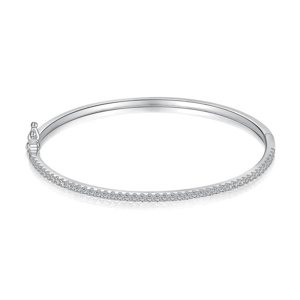 Versatile S925 Sterling Silver Women's Bracelet with Simple Diamond Arrangement Design Suitable for Business Banquets
Versatile S925 Sterling Silver Women's Bracelet with Simple Diamond Arrangement Design Suitable for Business Banquets