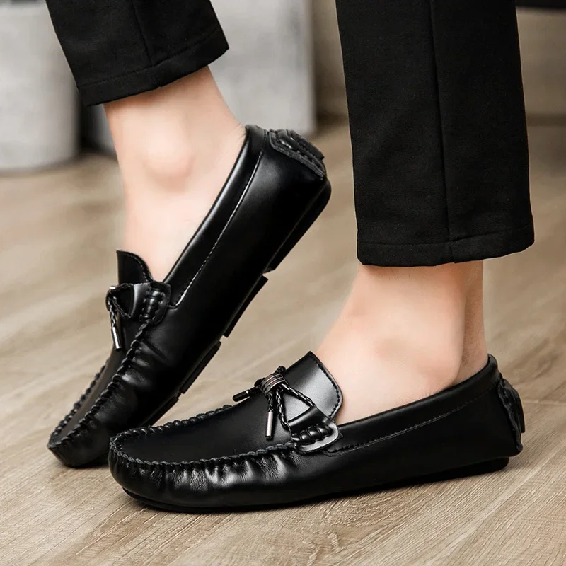 Summer Breathable Men's Loafer Genuine Leather Suede Shoes Manufacturer Korean Style Driving Shoes
Summer Breathable Men's Loafer Genuine Leather Suede Shoes Manufacturer Korean Style Driving Shoes