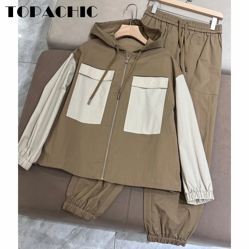 1.15 TOPACHIC Women's 2 Piece Set Contrast Color Pocket Bead Chains Hooded Zipper Jacket + Drawstring Sweatpants
1.15 TOPACHIC Women's 2 Piece Set Contrast Color Pocket Bead Chains Hooded Zipper Jacket + Drawstring Sweatpants