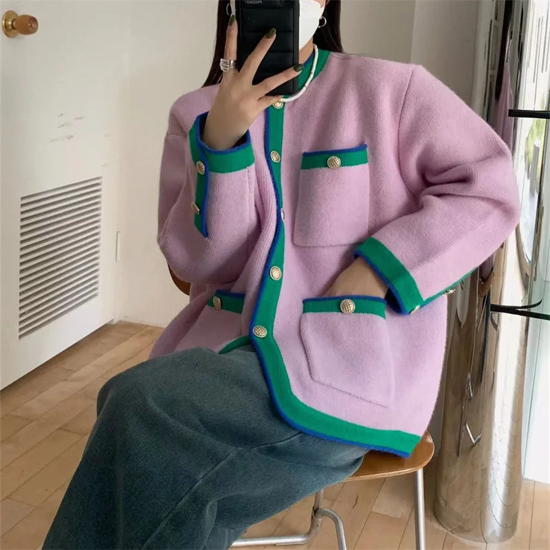 Вязаный кардиган контрастных цветов с V-образным вырезом, женский осенне-зимний винтажный корейский модный утепленный свитер, куртка, одежда в готическом стиле
Вязаный кардиган контрастных цветов с V-образным вырезом, женский осенне-зимний винтажный корейский модный утепленный свитер, куртка, одежда в готическом стиле
