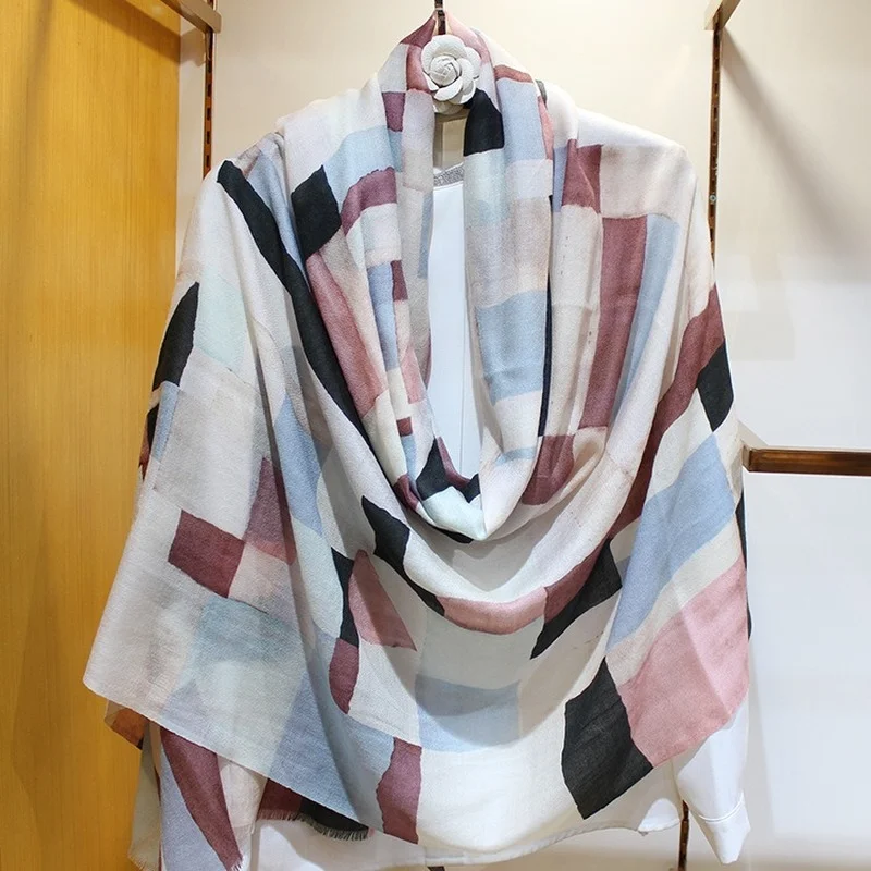 High-end Elegant Women's Versatile Geometric Block Print Quality 300 Counts Cashmere Fine Beard Edge Soft Warm Scarf Shawl Wraps
High-end Elegant Women's Versatile Geometric Block Print Quality 300 Counts Cashmere Fine Beard Edge Soft Warm Scarf Shawl Wraps