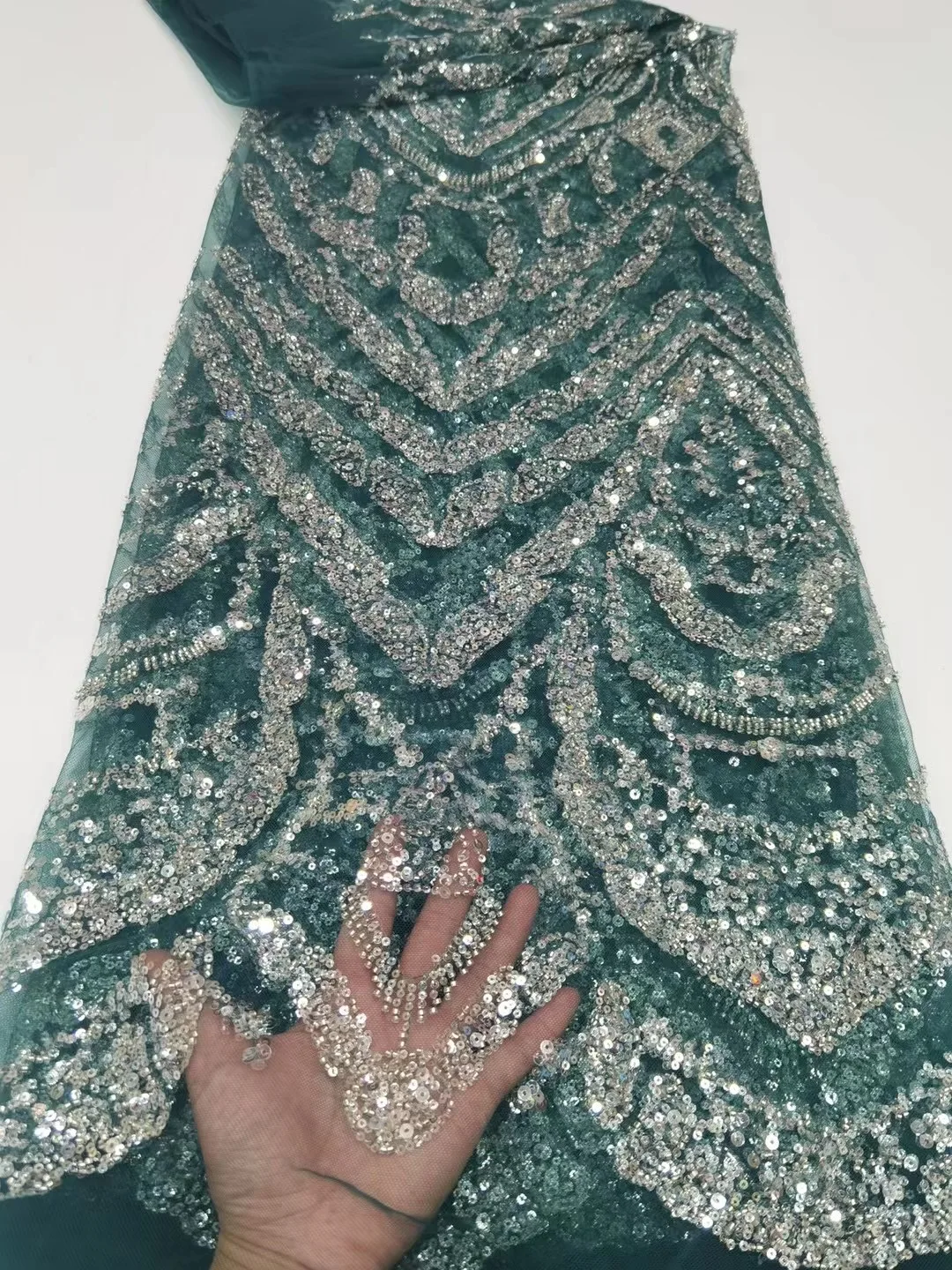 Sequin Luxury Beads Lace African 2023 High Quality 5 Yards Handmade Sequins Fabric Nigeria For Evening Party Dress 3239
Sequin Luxury Beads Lace African 2023 High Quality 5 Yards Handmade Sequins Fabric Nigeria For Evening Party Dress 3239