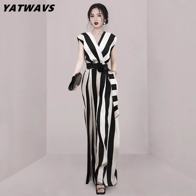 High Quality Women's Business Office Jumpsuit Fashion Elegant V-Collar Sleeveless Casual Stripe Wide Leg Rompers Summer Female
High Quality Women's Business Office Jumpsuit Fashion Elegant V-Collar Sleeveless Casual Stripe Wide Leg Rompers Summer Female