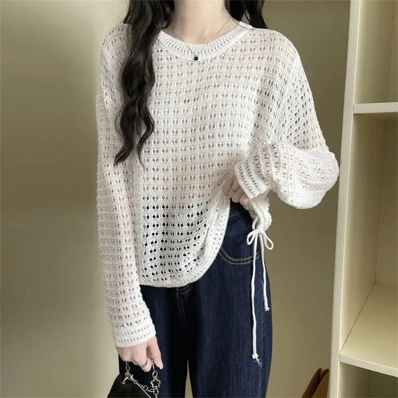 Rimocy Round Neck Hollow Out Pullover Women Side Drawstring Long Sleeve Smock Tops Woman Korean Style Fishnet Holes Shirt Mujer
Rimocy Round Neck Hollow Out Pullover Women Side Drawstring Long Sleeve Smock Tops Woman Korean Style Fishnet Holes Shirt Mujer